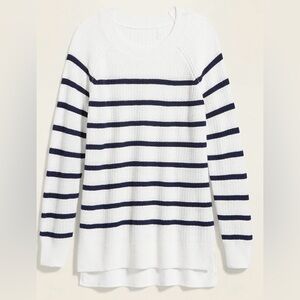 Women Old Navy black/white striped sweater size large